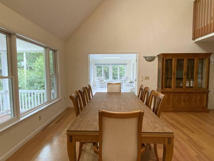 Beautiful Spacious Home W/ Game Room. Γκίλφορντ Εξωτερικό φωτογραφία